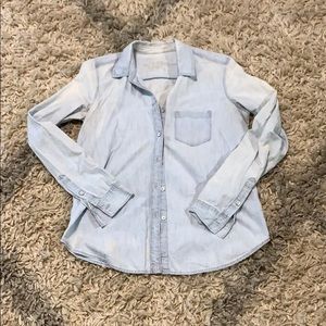 GAP DEMIN BUTTON UP BLOUSE